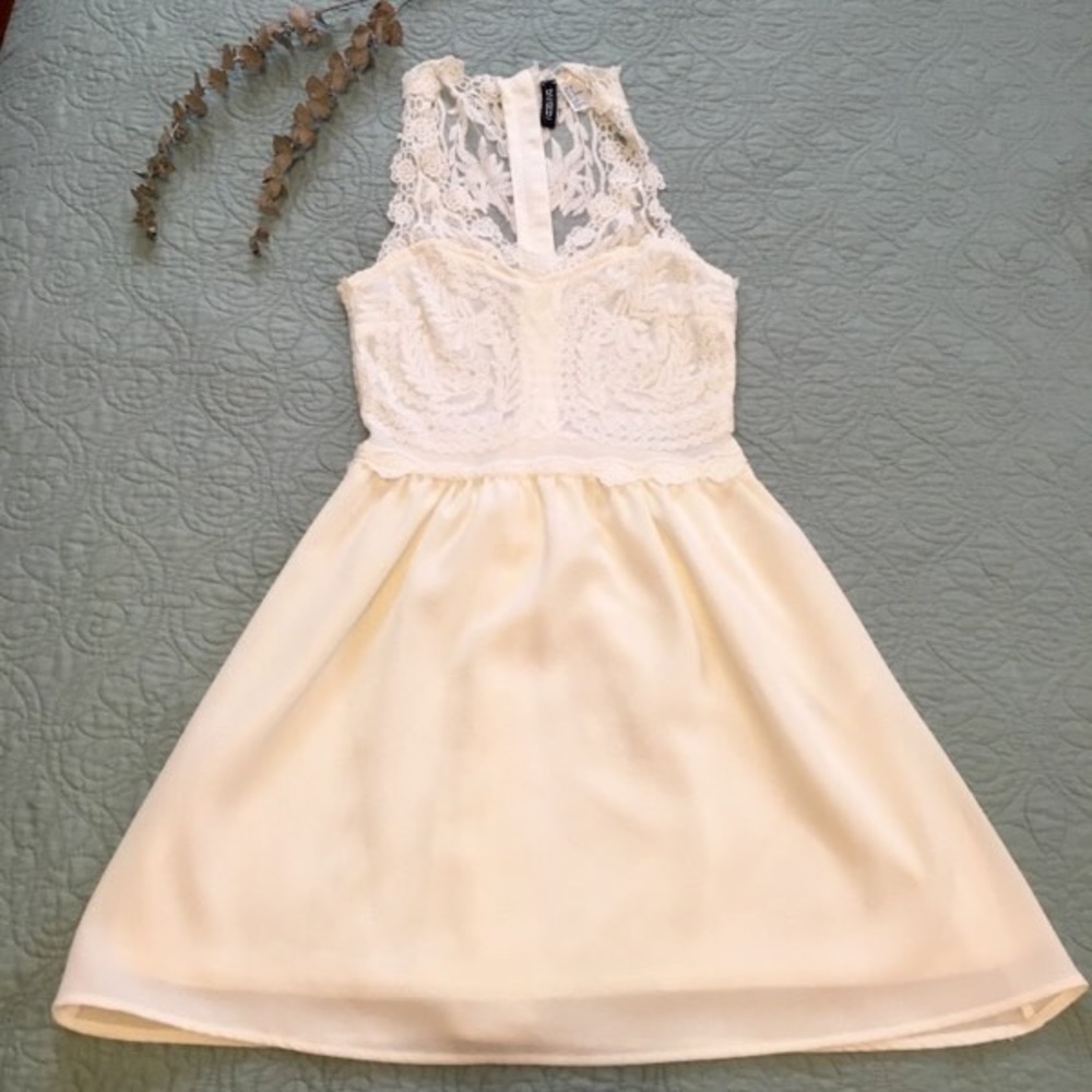 H&M White Lace Dress